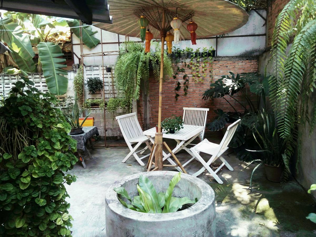 Twin House @ Tapae Vandrerhjem Chiang Mai Eksteriør bilde