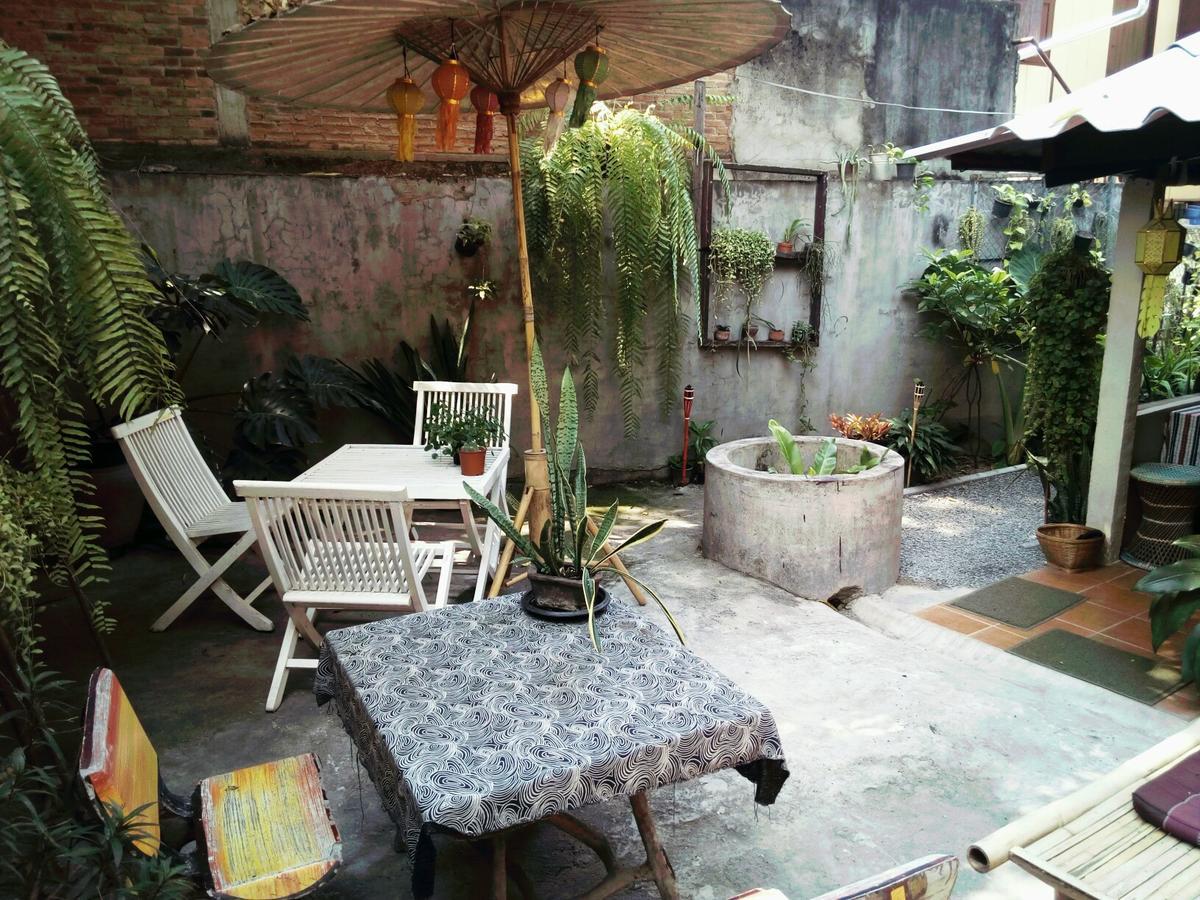 Twin House @ Tapae Vandrerhjem Chiang Mai Eksteriør bilde