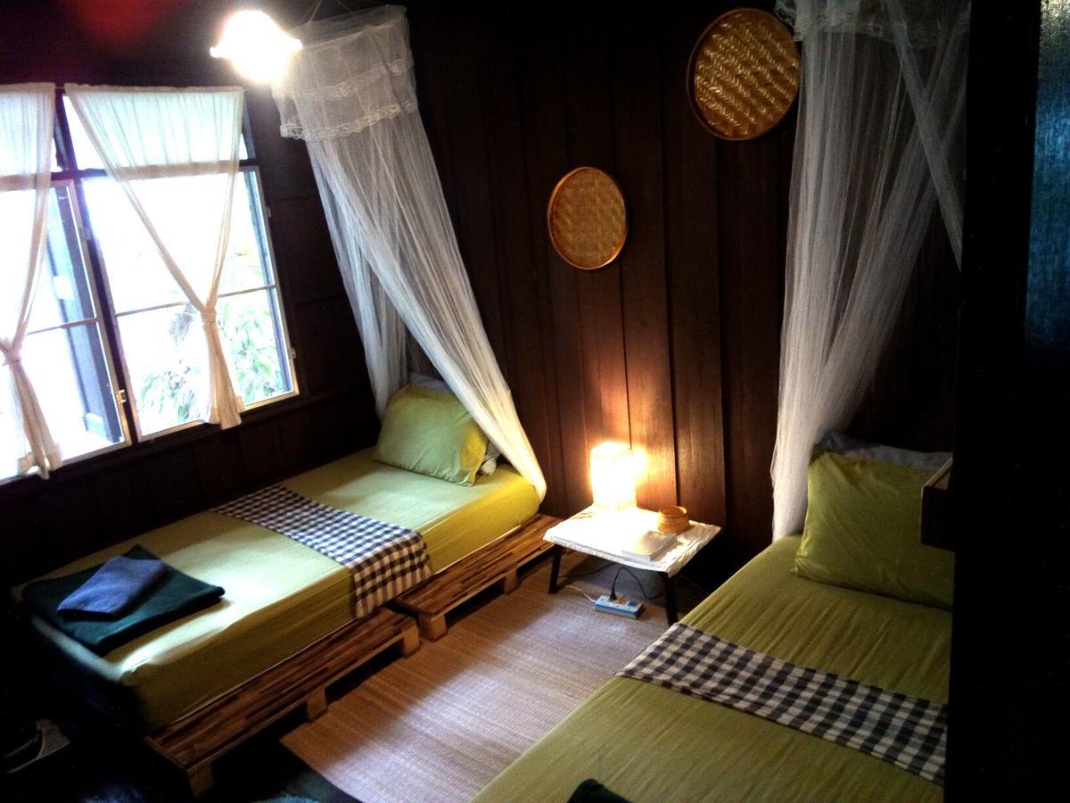 Twin House @ Tapae Vandrerhjem Chiang Mai Eksteriør bilde